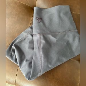 Aritzia TNA glossy shorts